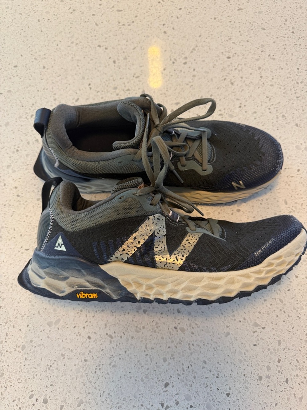Men’s New Balance Navy & Gray Fresh Foam Trail Running Shoes